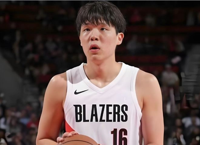 杨瀚森复出3+2+1帽危机仍在:成中锋轮换末位 换队或是更佳选择